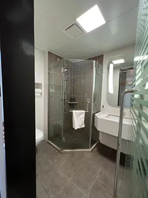 Ibis Hotel (Longxin Plaza, Changjiang South Road, Haimen) Zimmer Photos