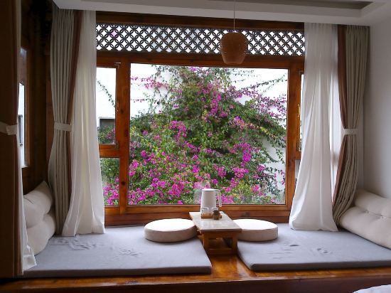 大理雙廊半島了了族親水客棧優惠