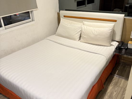 澎蓬阿爾瓦娜快捷飯店優惠