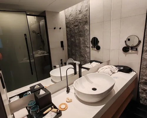 Hotel Royal Signature Rooms Photos