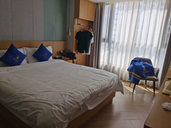 速8精選酒店（三亞灣海月廣場店）優惠