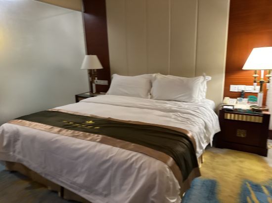 珠海益健豪庭假日大酒店（拱北口岸店）優惠