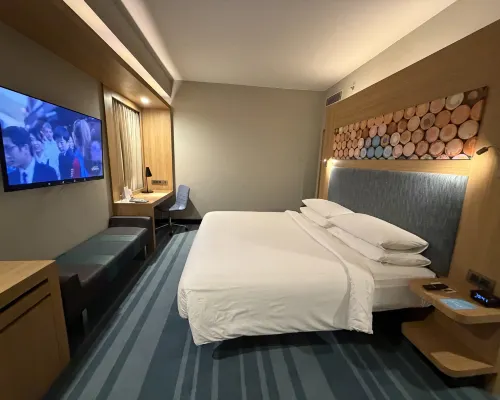 Aloft by Marriott New Delhi Aerocity Zimmer Photos