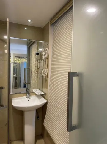 No.8 Season Hotel (Shenzhen Dongmen Hubei Subway Station Branch) Kamar Photos