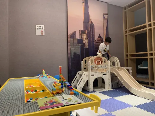 كانتري إن آند سويتس باي راديسون الترفيه والتسلية Photos