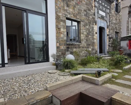 Yuanxiang Homestay Hongcun · Mountain View Courtyard Photos