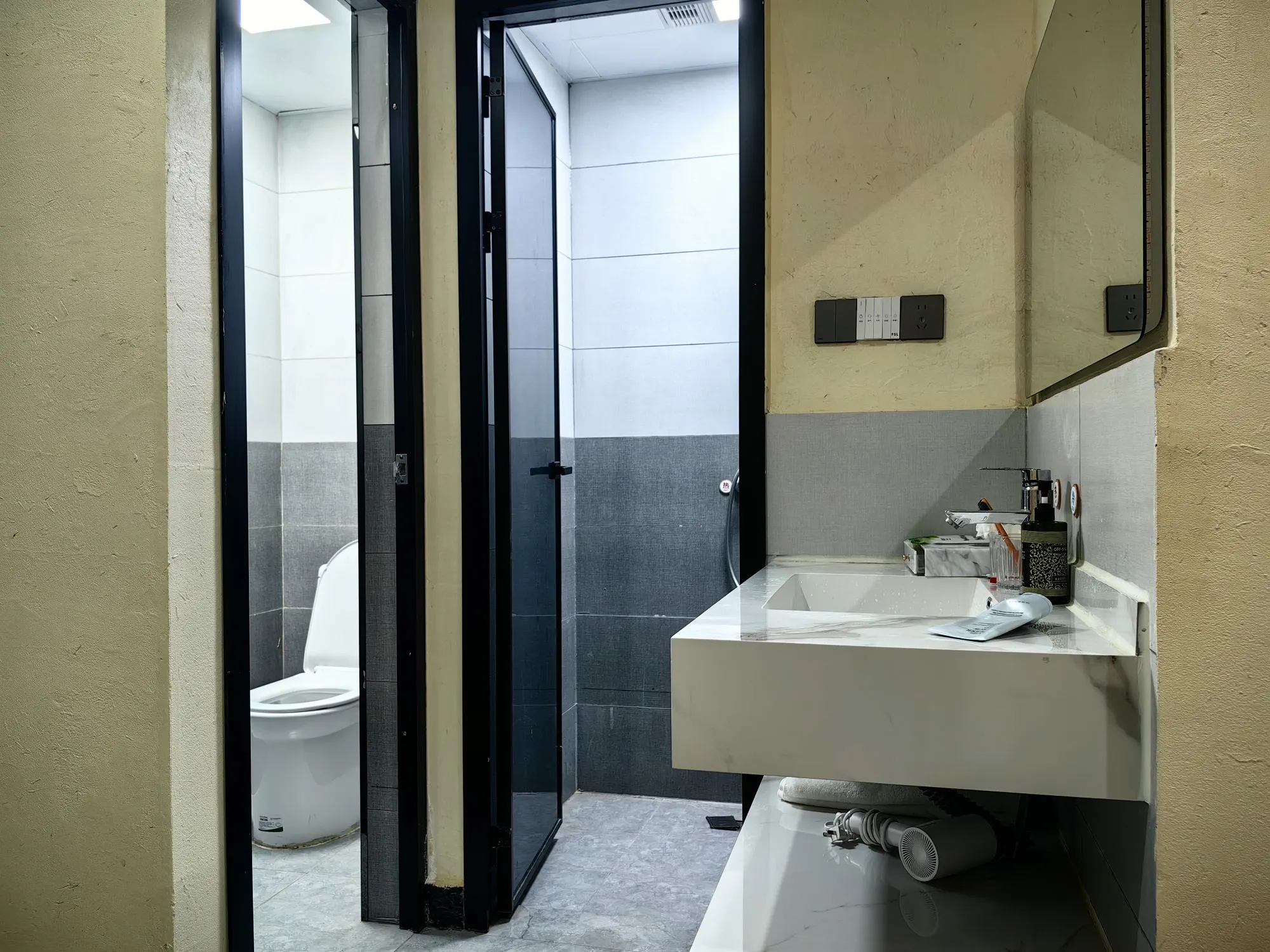 Snowtop Westernmost Lodge · Taxian Phòng Photos