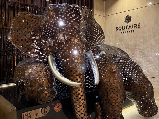 曼谷素坤逸11紙牌屋酒店優惠