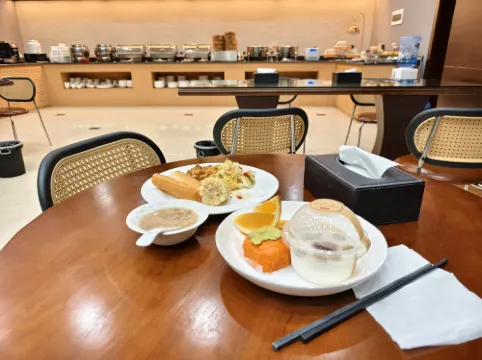 Campanile Hotel (Yueyang Railway Station Branch)） تناول الطعام Photos