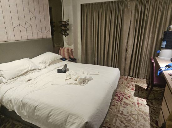 盛捷中央薩爾塞多馬卡蒂飯店優惠