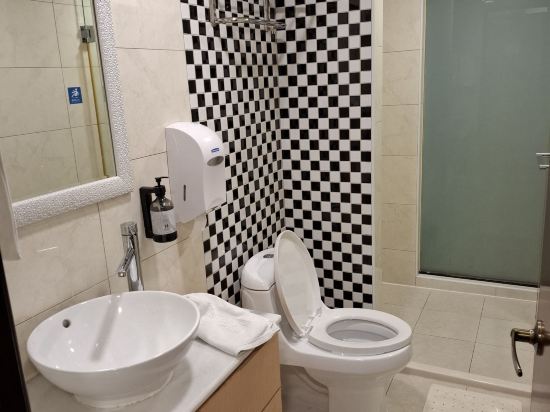 鮪魚家族飯店-鹽埕館優惠