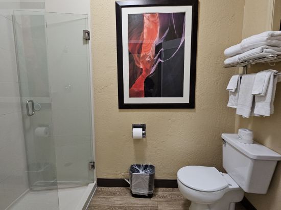 鮑威爾湖景貝斯特韋斯特飯店優惠