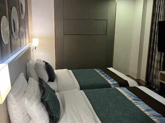 曼谷素坤逸11紙牌屋酒店優惠