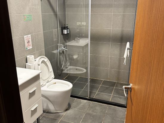 凝萃文旅台中車站店優惠