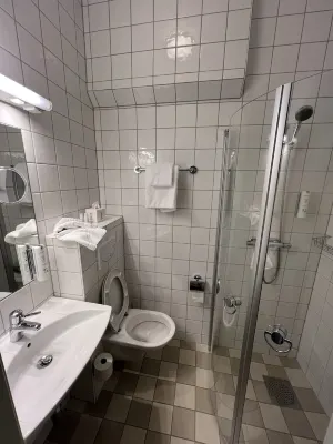 Hotel Royal Zimmer Photos