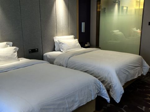 麗楓酒店（潮州潮楓路和諧雅筑店）優惠