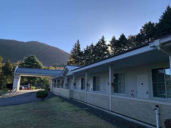 ファミリーロッジ旅籠屋・箱根仙石原店 クーポン