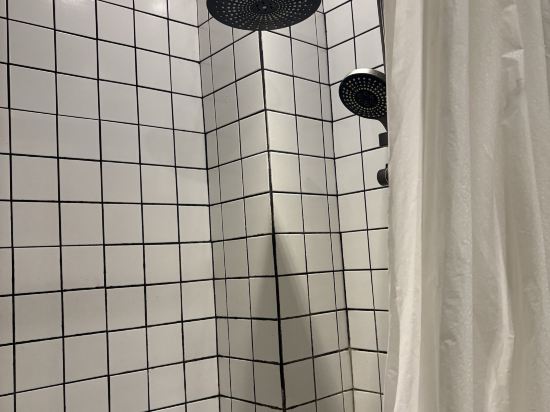 POSHPACKER拖板鞋青年旅舍旅行飯店（成都太古裡春熙路地鐵站店）優惠