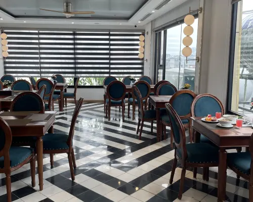 A25 Premium Hotel - 130 Ba Trieu Питание Photos