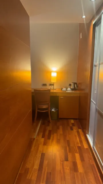 Acevi Villarroel Номера Photos