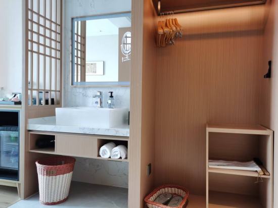 麗呈朗譽飯店（深圳龍崗中心大運新城店）優惠