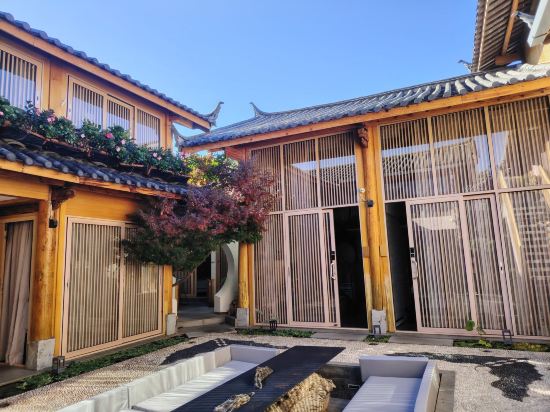 麗江雲見棲舍客棧優惠