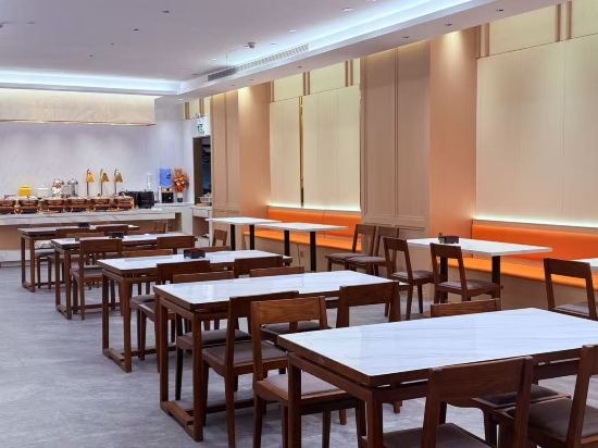 ZMAX HOTELS（珠海拱北口岸情侶路店）優惠