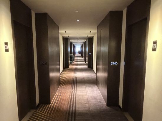 ZMAX HOTELS（珠海拱北口岸情侶路店）優惠
