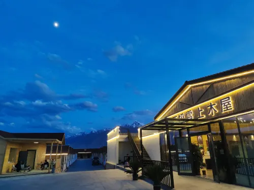 Snowtop Westernmost Lodge · Taxian Ngoại thất Photos