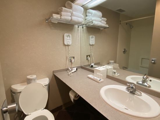 卡爾加里市中心華美達酒店優惠