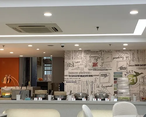 Ibis Hotel(Shanghai Xujiahui Jiaoda ) Photos