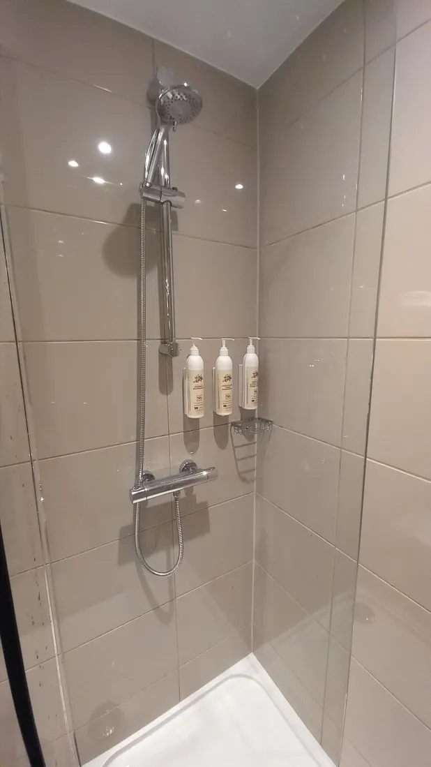 Delta Hotels Bristol City Centre Rooms Photos