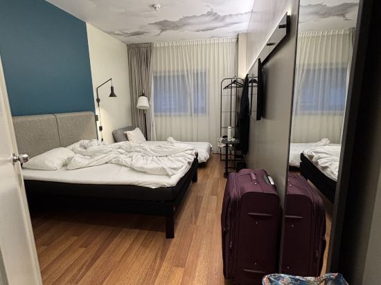 馬德里巴拉哈斯機場宜必思酒店優惠