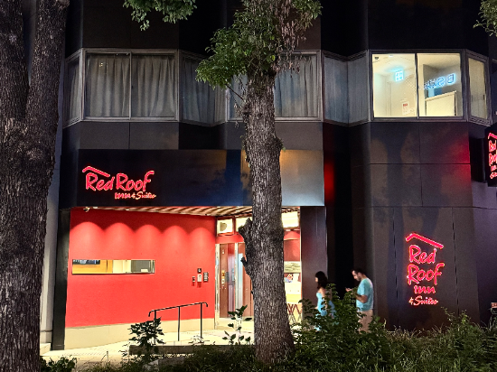 大阪難波日本橋紅屋頂套房酒店優惠