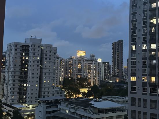 曼谷沙吞路耐拉提瓦斯公寓酒店優惠