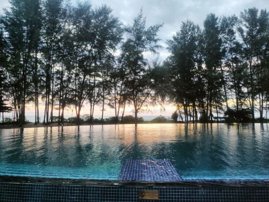 布吉邁考海灘躍浪渡假村（SHA Extra Plus）優惠