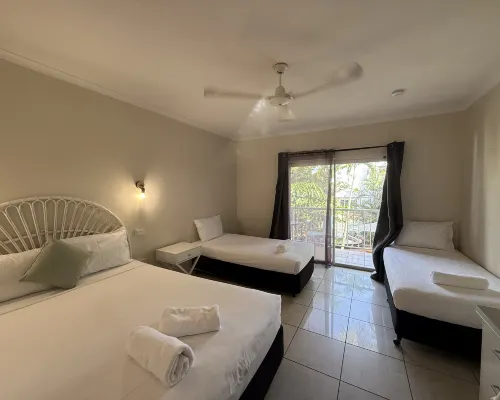 Hotel Tropiq Rooms Photos