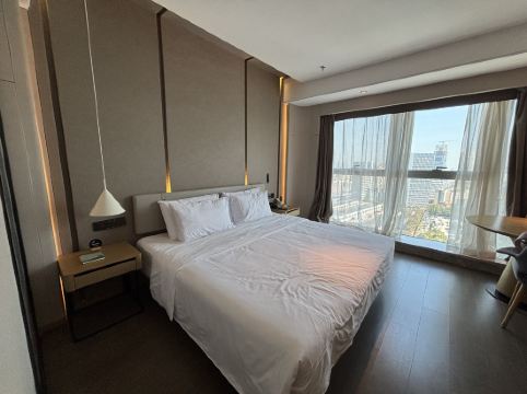 珠海拱北口岸情侶路亞朵S網易嚴選酒店優惠