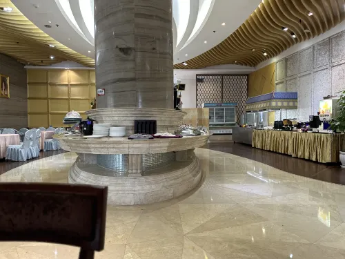 Auspicious Hotel Dining Photos