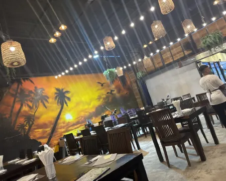 Ramses Hilton Photos