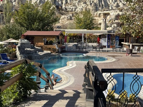 假日洞穴酒店優惠