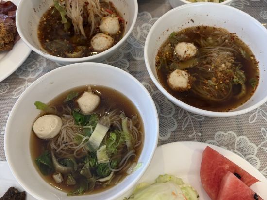 貓小伊-清邁梅花鹿泳池度假村優惠