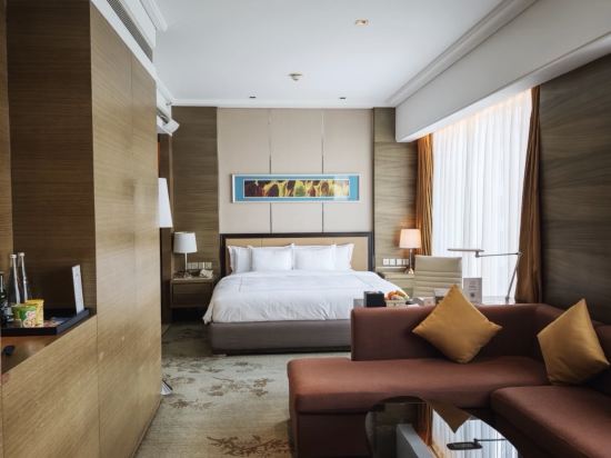 南京銀城皇冠假日酒店優惠