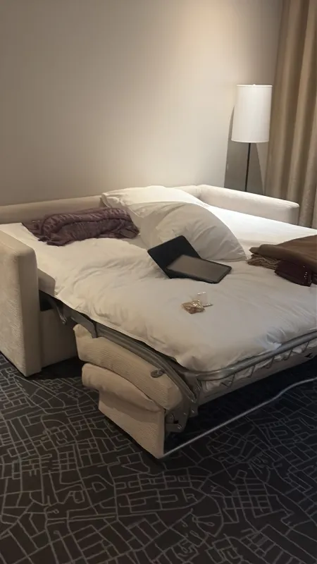 Yas Plaza Bay by IHG (formerly Park Inn by Radisson, Abu Dhabi Yas Island) Zimmer Photos