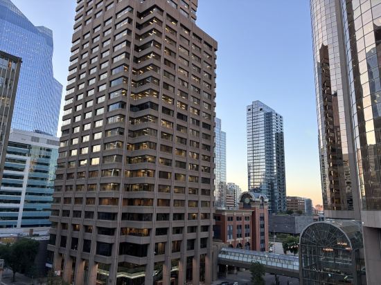 卡爾加里市中心華美達酒店優惠