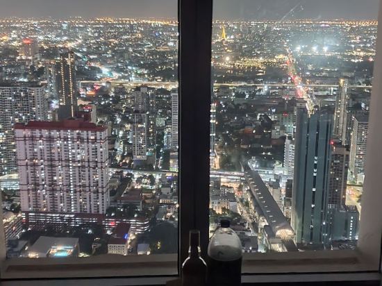 曼谷彩虹雲宵飯店優惠