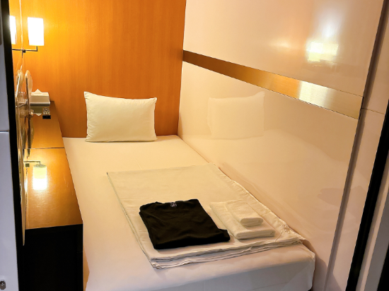 ファーストキャビン長崎 クーポン