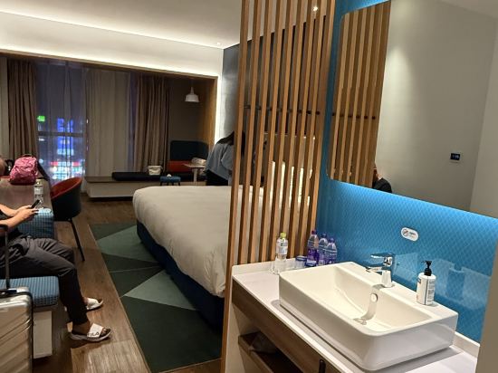 青島天一仁和智選假日酒店優惠