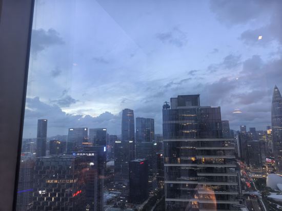 深圳鵬瑞萊佛士酒店優惠