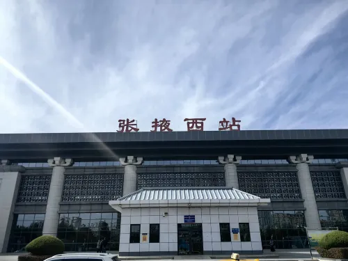 IU飯店（張掖西站鐘鼓樓店） 外觀 Photos